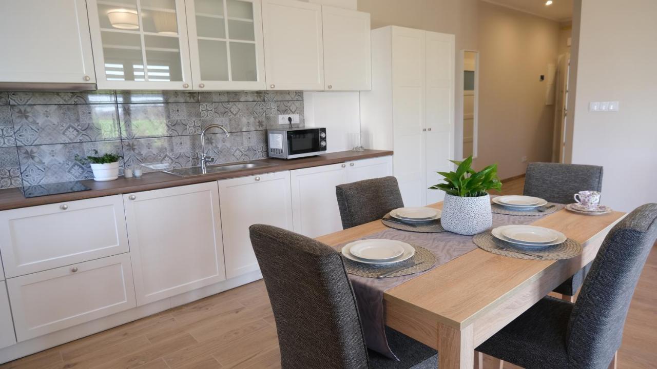 Komfort Apartament Nałęczów Exteriör bild